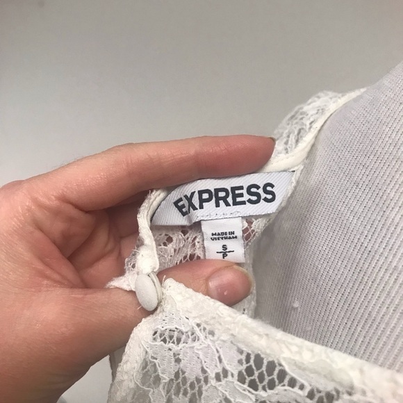 EXPRESS white lace short sleeve tee - Picture 3 of 4